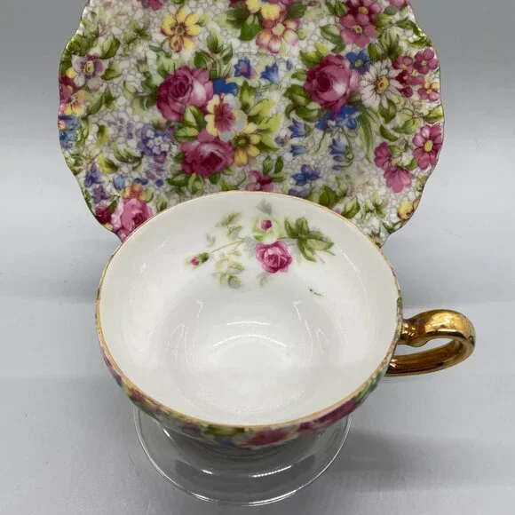 Saji Occupied Japan Floral Rose Chintz Cup and Saucer with Display Stand - Picture 2 of 12